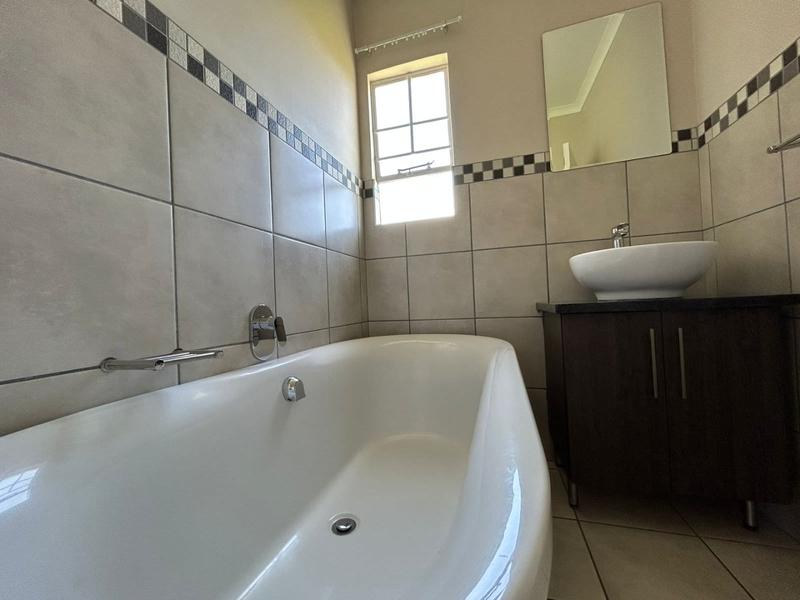 3 Bedroom Property for Sale in Ngwenya River Estate North West